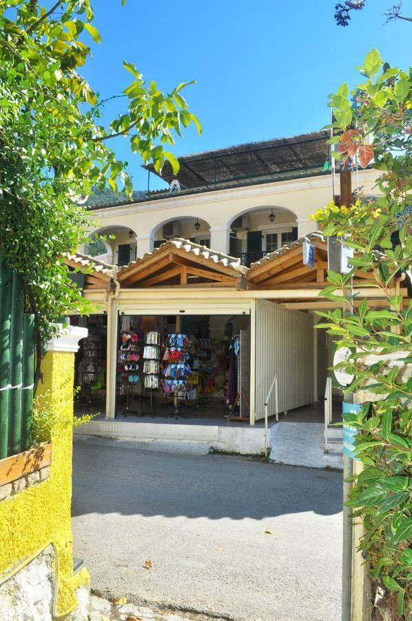 Holiday Studio Apartments Yannis On Agios Gordios Beach In Corfu Экстерьер фото